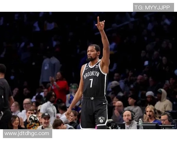 杜兰特回忆雷霆时期的多重角色扮演与球星风格的融合之路