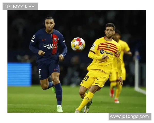 字母哥澄清与巴萨和大巴黎会面传闻坚持训练不受影响