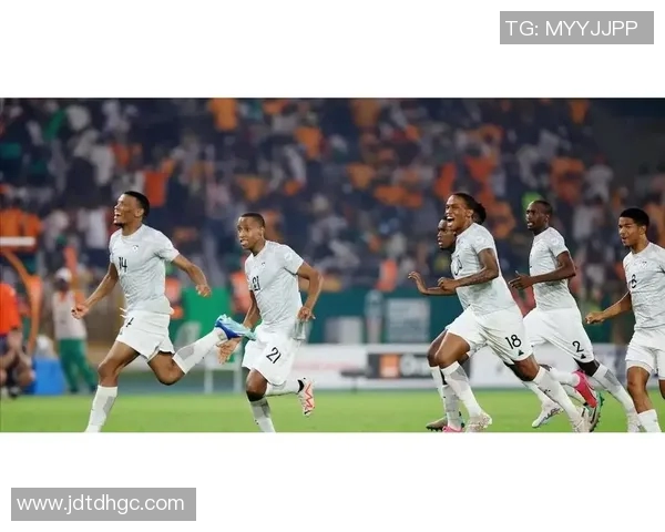 佛得角球员与球迷互动迎战关键战役冲击世界杯梦想 佛得角球员与球迷互动迎战关键战役冲击世界杯梦想