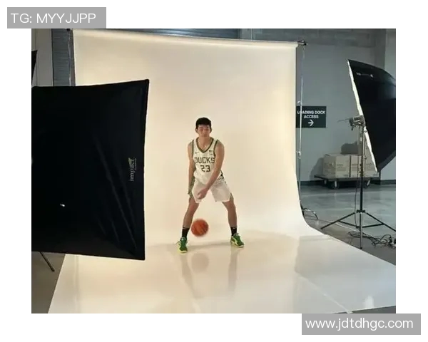 林葳校友实力强大包括鸭王狄龙及WNBA同年状元榜眼