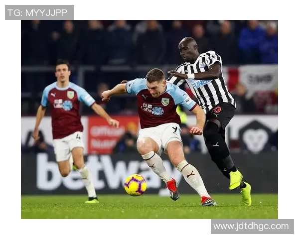 伯恩利主帅称阿森纳实力非凡定位球只是他们的一部分优势 伯恩利主帅称阿森纳实力非凡定位球只是他们的一部分优势