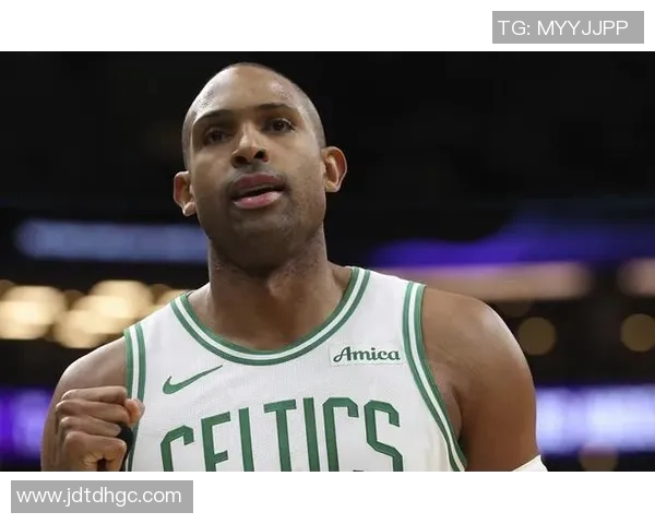 霍福德融入勇士文化全力以赴展现团队协作精神